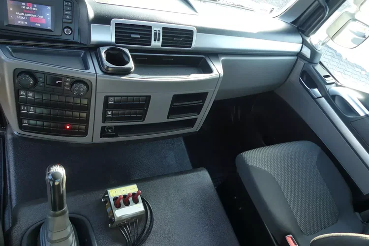 MAN TGL 12.220 / HAKOWIEC / EURO 6 / BLOKADA MOSTU / NISKI PRZEBIEG / zdjęcie 29