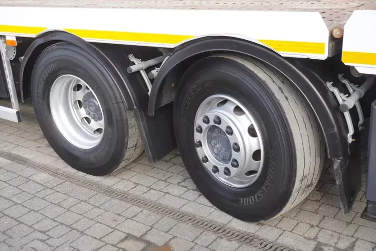 Mercedes Antos 2536 6x2 E6 / laweta / 3. oś skrętna / 298 tys. km zdjęcie 30