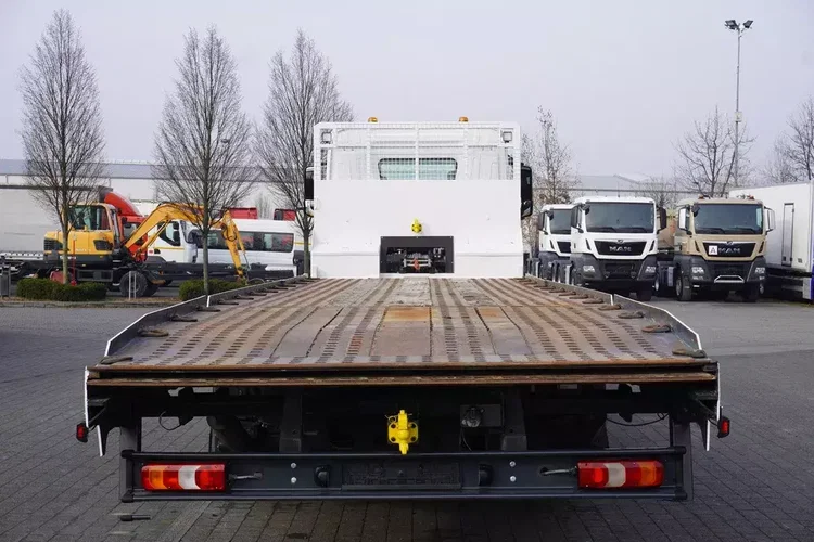 Mercedes Antos 2536 6x2 E6 / laweta / 3. oś skrętna / 298 tys. km zdjęcie 4