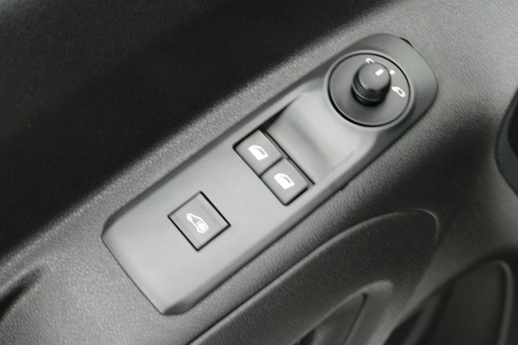 Citroen Berlingo 1.5 BlueHDi M Club Kamera F-vat VAT-1 SalonPL zdjęcie 11