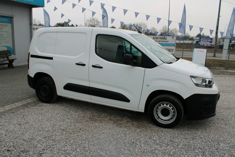 Citroen Berlingo 1.5 BlueHDi M Club Kamera F-vat VAT-1 SalonPL zdjęcie 4