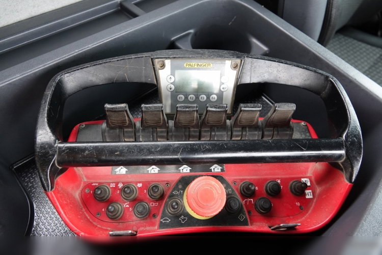 Scania P 450 / 8x4 / HDS PALFINGER PK 23002 / SKRZYNIOWY - 7 metr / EURO 6 / STEROWANIE RADIOWE zdjęcie 48