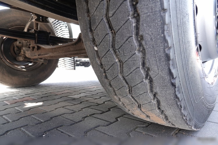 MAN TGS 35.400 / 8x4 / WYWROTKA / BORDMATIC / HYDROBURTA / OPONY 100% zdjęcie 26