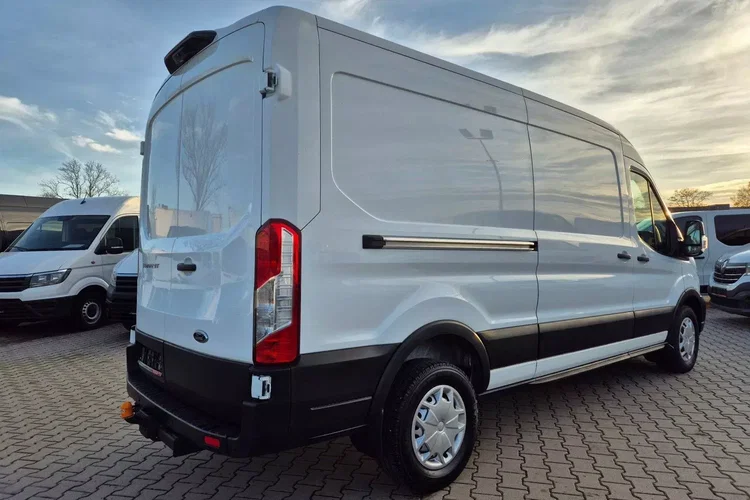 Ford Transit L3H2 69999zł NETTO 2.0 TdCi/131KM zdjęcie 8