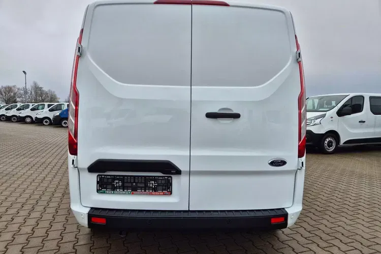 Ford Transit Custom L2H1 79999zł NETTO Brygadówka 6 osób 2.0TdCi/131KM zdjęcie 10