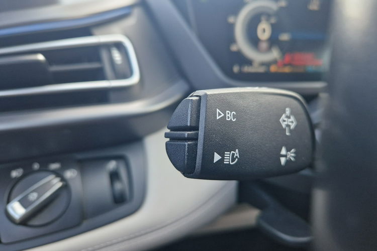 BMW i8 PlugIn 360KM HeadUp 4x4 Kamery360 Aut.ŚwiatłaDrogowe Możliwość Zamiany zdjęcie 10