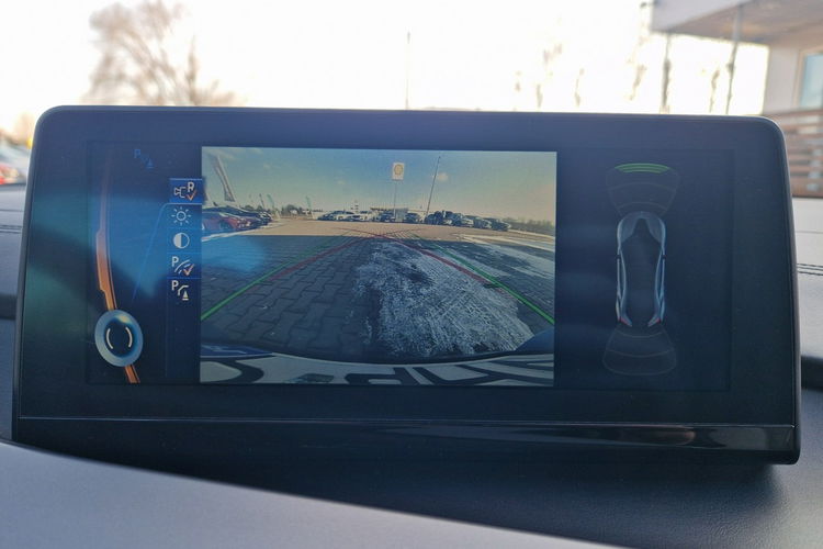BMW i8 PlugIn 360KM HeadUp 4x4 Kamery360 Aut.ŚwiatłaDrogowe Możliwość Zamiany zdjęcie 16