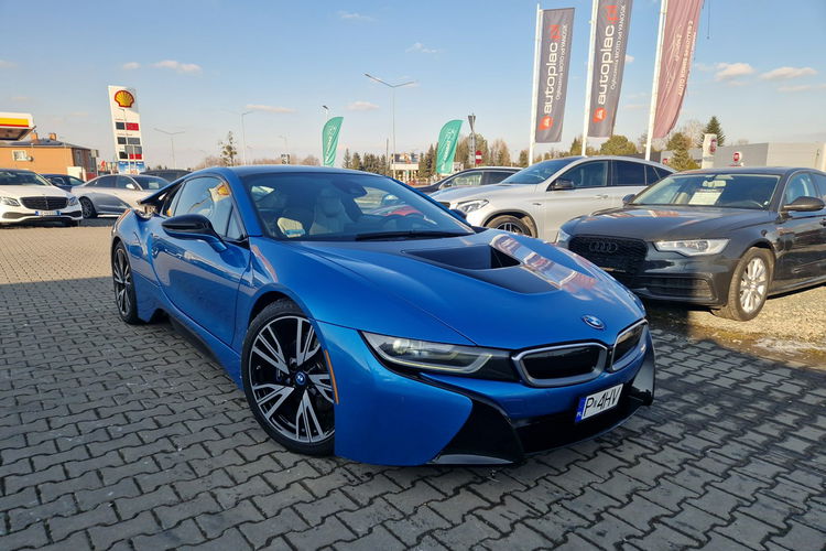 BMW i8 PlugIn 360KM HeadUp 4x4 Kamery360 Aut.ŚwiatłaDrogowe Możliwość Zamiany zdjęcie 3