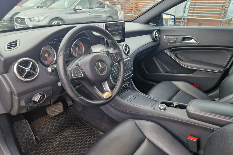 Mercedes CLA 250 Pakiet AMG Czuj.MartegoPola Kamera Czujniki Harman/Kardon Gwarancja zdjęcie 15