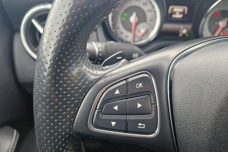 Mercedes CLA 250 Pakiet AMG Czuj.MartegoPola Kamera Czujniki Harman/Kardon Gwarancja zdjęcie 17