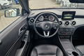samochód osobowy Mercedes zdjęcie 27