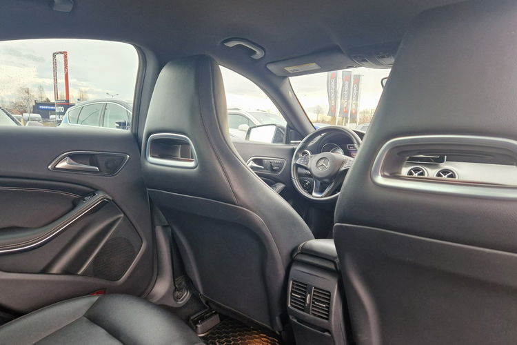 Mercedes CLA 250 Pakiet AMG Czuj.MartegoPola Kamera Czujniki Harman/Kardon Gwarancja zdjęcie 29