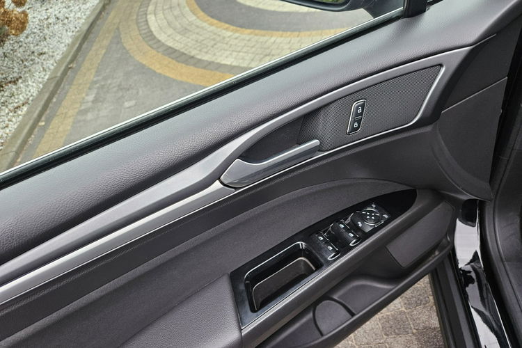 Ford Mondeo 2.0 TDCi 150KM / Salon PL / ZADBANY zdjęcie 8