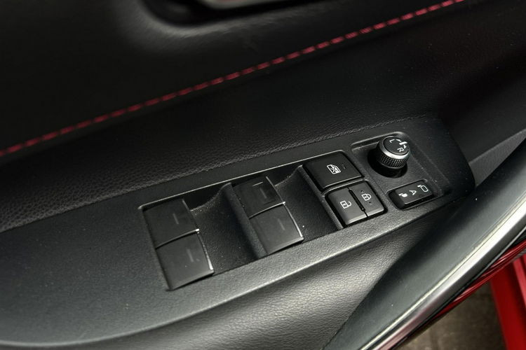 Toyota Corolla 2.0 HSD 184KM EXECUTIVE SKYVIEW, salon Polska, gwarancja zdjęcie 12