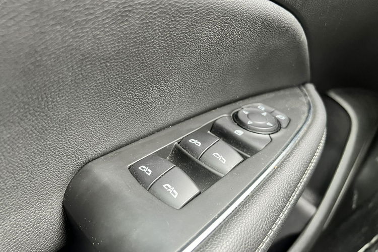 Opel Insignia Salon Polska Poleasingowy I właściciel Serwis ASO VAT 23% Bezwypadkowy zdjęcie 17