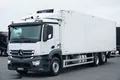 samochód ciężarowy Mercedes zdjęcie 2