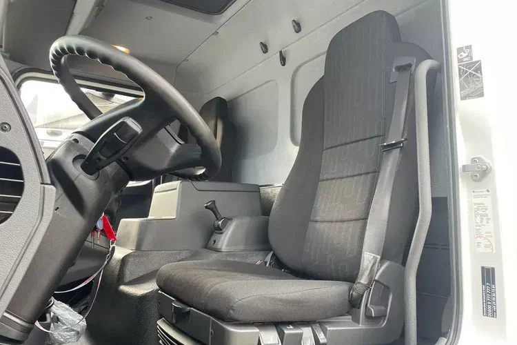 Mercedes ATEGO 816, Ładownośc 3.1 Tony zdjęcie 8