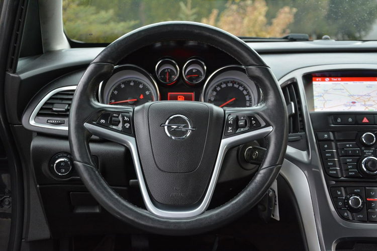 Opel Astra Lift bi-Xenon Led Duża Navi Szyberdach Skóry 2xParktronic Chromy zdjęcie 25