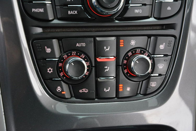 Opel Astra Lift bi-Xenon Led Duża Navi Szyberdach Skóry 2xParktronic Chromy zdjęcie 27