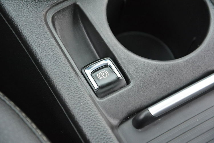 Opel Astra Lift bi-Xenon Led Duża Navi Szyberdach Skóry 2xParktronic Chromy zdjęcie 31