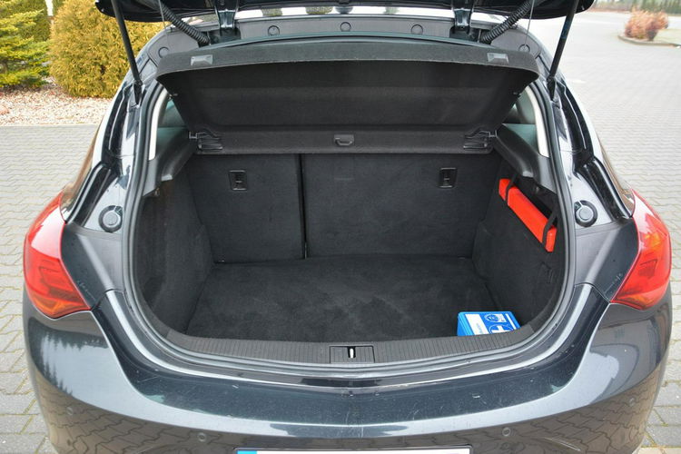 Opel Astra Lift bi-Xenon Led Duża Navi Szyberdach Skóry 2xParktronic Chromy zdjęcie 34