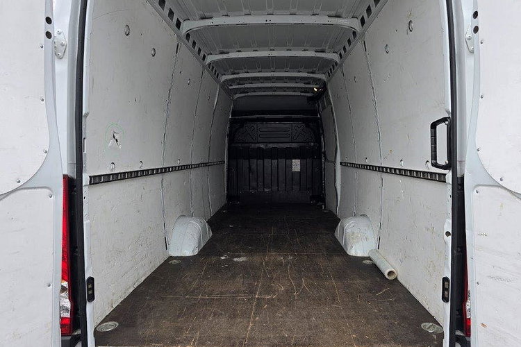 Iveco DAILY 35S18 zdjęcie 5