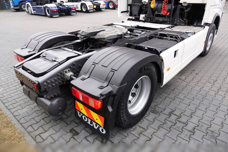 Volvo FH 460 / SPROWADZONY / MAŁY PRZEBIEG / PO KONTRAKCIE SERWISOWYM  zdjęcie 16