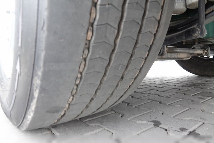 Volvo FH 460 / SPROWADZONY / MAŁY PRZEBIEG / PO KONTRAKCIE SERWISOWYM  zdjęcie 19