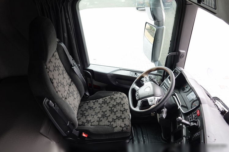 Scania S 450 / RETARDER / KLIMA POSTOJOWA / HYDRAULIKA / ALUFELGI / OPONY 100 % / PO KONTRAKCIE SERWISOWYM zdjęcie 27