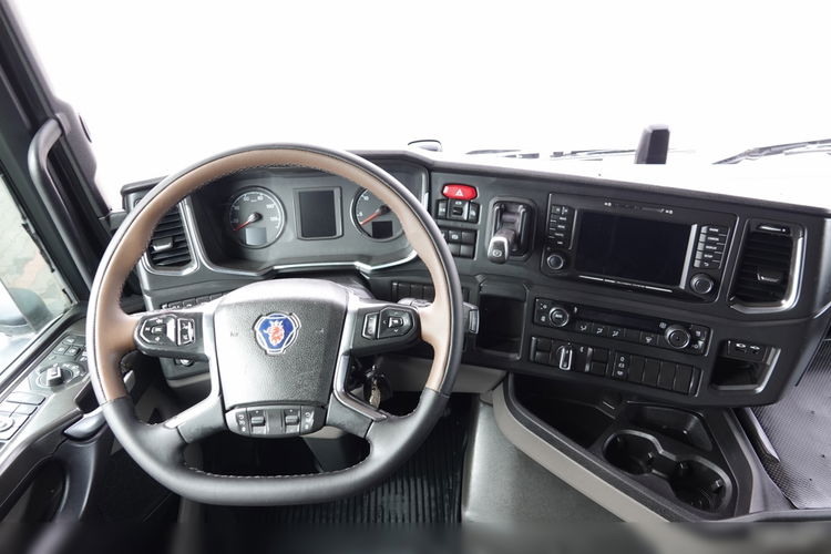 Scania S 450 / RETARDER / KLIMA POSTOJOWA / HYDRAULIKA / ALUFELGI / OPONY 100 % / PO KONTRAKCIE SERWISOWYM zdjęcie 29