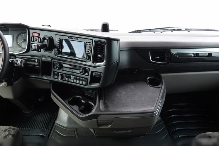 Scania S 450 / RETARDER / KLIMA POSTOJOWA / HYDRAULIKA / ALUFELGI / OPONY 100 % / PO KONTRAKCIE SERWISOWYM zdjęcie 31