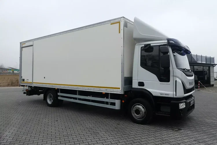Iveco EURO CARGO 120-220 / KONTENER 7.30 + WINDA / EURO 6 / NISKI PRZEBIEG / zdjęcie 10