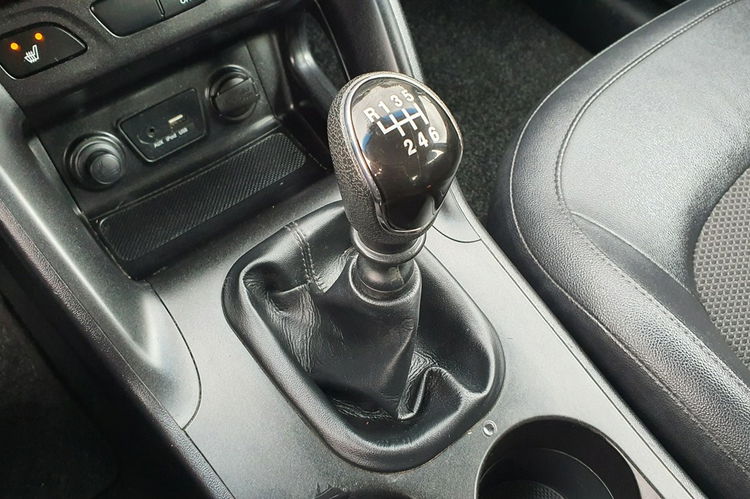 Hyundai ix35 1.6 GDI 135KM # NAVI # Climatronic # Parktronic # PółSkóra # LIFT zdjęcie 25