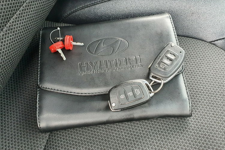 Hyundai ix35 1.6 GDI 135KM # NAVI # Climatronic # Parktronic # PółSkóra # LIFT zdjęcie 28