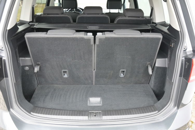 Volkswagen Touran 1.5TSI 150KM DSG Highline 7os Kamera El.Klapa Hak Podgrz.Szyba SalonPL zdjęcie 30