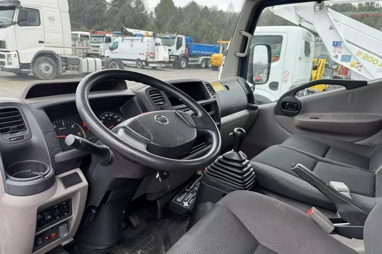 Nissan Cabstar zdjęcie 13