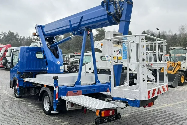 Nissan Cabstar zdjęcie 7