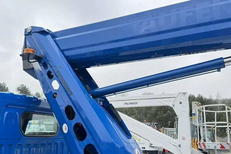 Nissan Cabstar zdjęcie 8