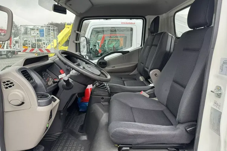 Nissan Cabstar zdjęcie 11