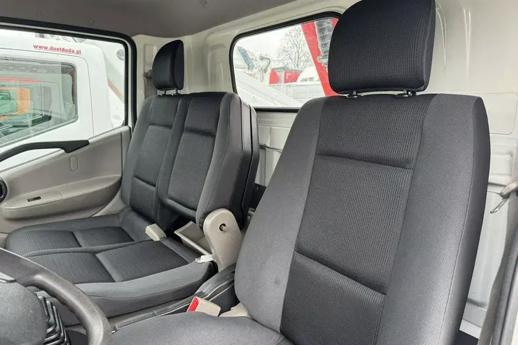 Nissan Cabstar zdjęcie 14