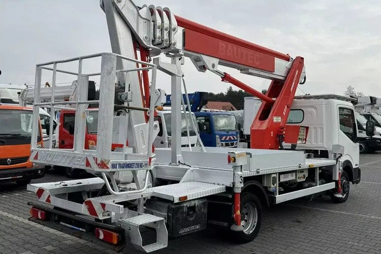 Nissan Cabstar zdjęcie 3