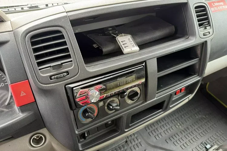 Nissan Cabstar zdjęcie 11