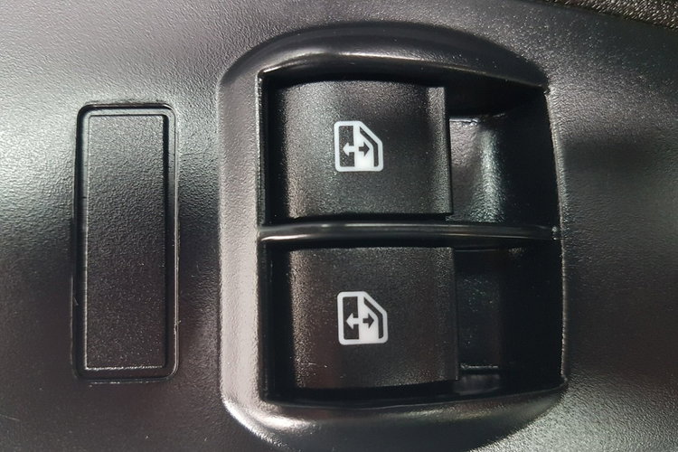 Fiat Doblo MAXI 5 OSÓB DŁUGI KLIMA 6-BIEGÓW KRAJOWY I-WŁAŚCICIEL zdjęcie 9