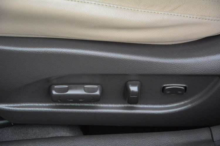 Hyundai i40 Lift Premium Skóry bi-Xenon Ledy Panorama Navi Wentylacja EL.Klapa zdjęcie 20