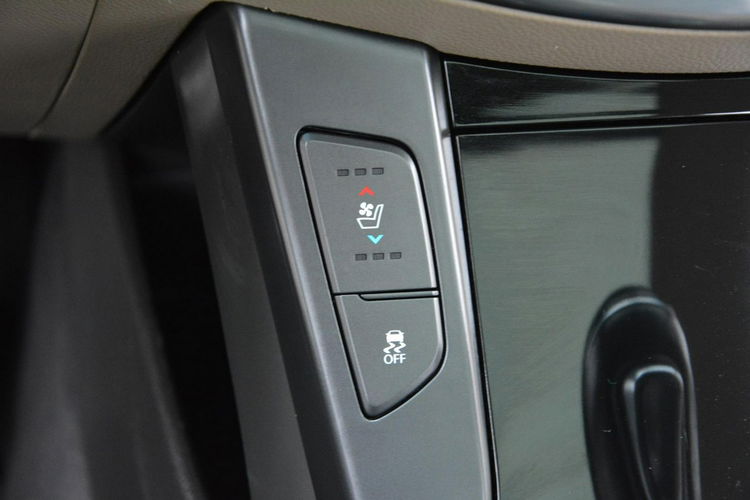 Hyundai i40 Lift Premium Skóry bi-Xenon Ledy Panorama Navi Wentylacja EL.Klapa zdjęcie 30