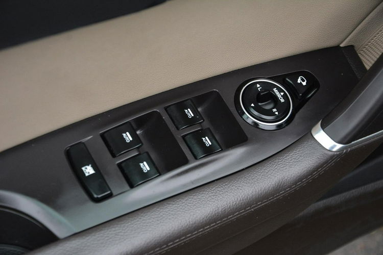 Hyundai i40 Lift Premium Skóry bi-Xenon Ledy Panorama Navi Wentylacja EL.Klapa zdjęcie 33