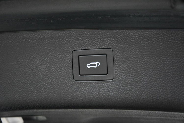 Hyundai i40 Lift Premium Skóry bi-Xenon Ledy Panorama Navi Wentylacja EL.Klapa zdjęcie 39