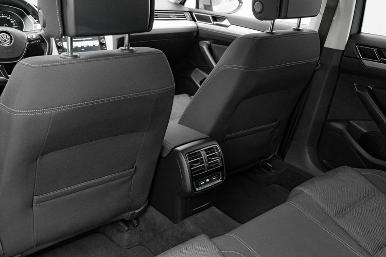 Volkswagen Passat WD8203H# 2.0 TDI Comfortline Podgrz.f 3 stref klima Salon PL VAT23% zdjęcie 25