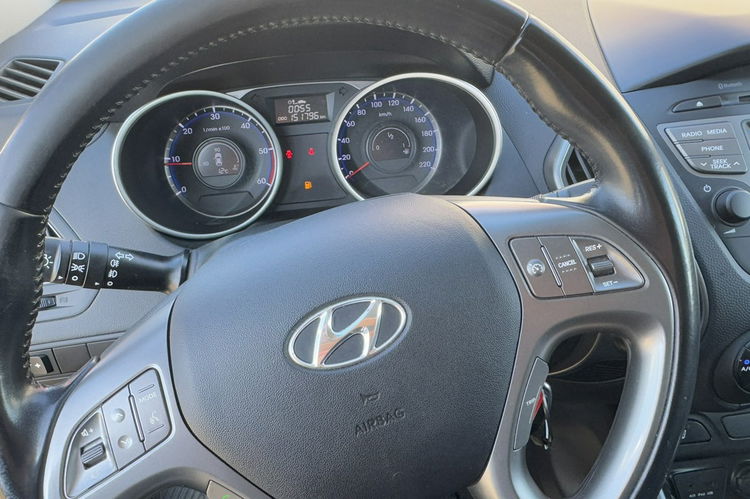 Hyundai ix35 1.7 CRDI 116KM z Niemiec, LIFT 2014, Pół-skóry, Grzane fotele + kanapa zdjęcie 14