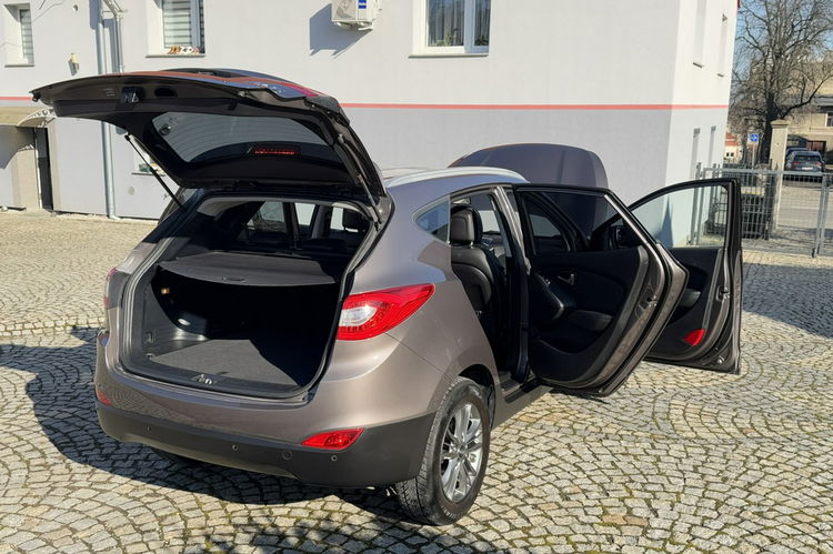 Hyundai ix35 1.7 CRDI 116KM z Niemiec, LIFT 2014, Pół-skóry, Grzane fotele + kanapa zdjęcie 9